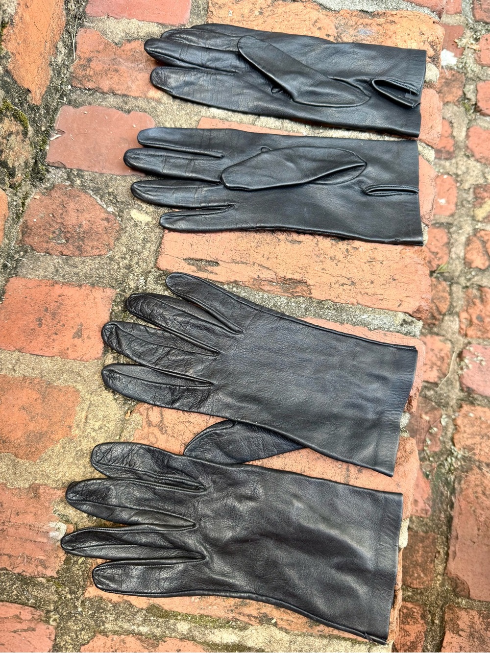 Lot of 2 Vintage Women's Black Leather Gloves Size 7.5 M/L Smooth Classic